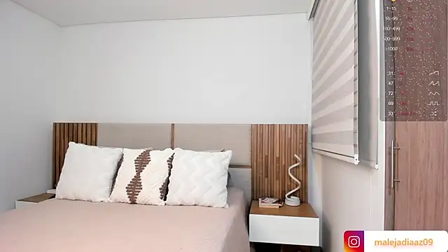 MalejaDiaz  online show from 04-28-26, 08:47