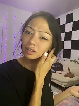 Snapshot of yummyrina chatting on 05-09-26, 01:16 yummyrina online show from 05-09-26, 01:16