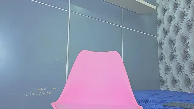 Snapshot of Hilary-banks chatting on 03-02-26, 08:04 Hilary-banks online show from 03-02-26, 08:04