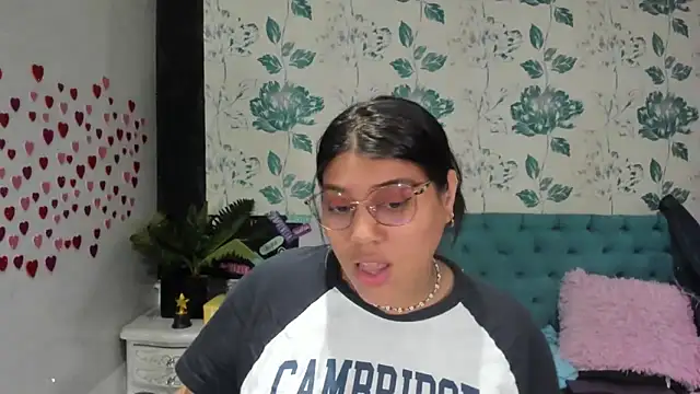 LindaBreeS online show from 02-27-25, 04:53