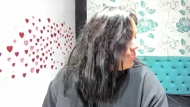 LindaBreeS online show from 03-07-25, 05:06