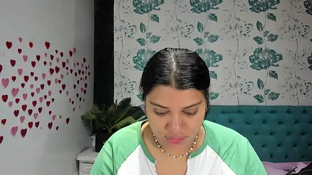 LindaBreeS online show from 03-08-25, 02:08