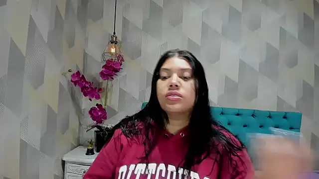 LindaBreeS online show from 10-12-25, 01:21