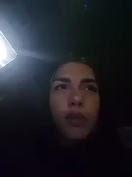 Snapshot of JolieLizz chatting on 10-11-25, 06:06 JolieLizz online show from 10-11-25, 06:06