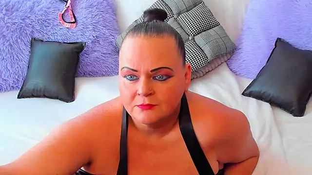 Snapshot of MilanaBiegert chatting on 09-28-25, 10:53 MilanaBiegert online show from 09-28-25, 10:53