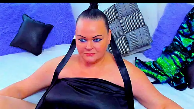 Snapshot of MilanaBiegert chatting on 11-28-25, 08:28 MilanaBiegert online show from 11-28-25, 08:28