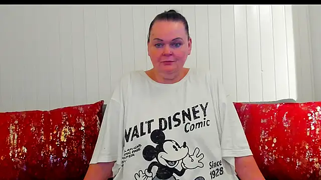 Snapshot of MilanaBiegert chatting on 01-18-26, 02:54 MilanaBiegert online show from 01-18-26, 02:54