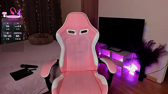 Snapshot of Jane_Paws chatting on 11-29-25, 02:14 Jane Paws online show from 11-29-25, 02:14