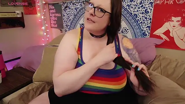 Snapshot of AmyAphrodite chatting on 04-11-26, 05:12 AmyAphrodite online show from 04-11-26, 05:12