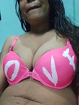 Snapshot of sexyindi_couple chatting on 06-28-26, 07:36 sexyindi couple online show from 06-28-26, 07:36