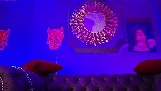 Julieta Russell online show from 03-22-25, 11:53