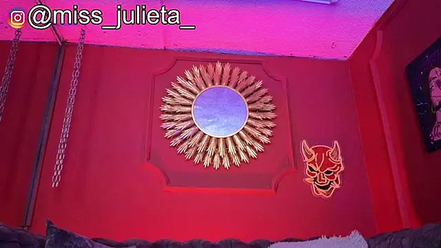 Snapshot of Julieta_Russell chatting on 07-01-26, 11:56 Julieta Russell online show from 07-01-26, 11:56