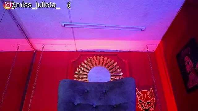 Snapshot of Julieta_Russell chatting on 08-01-26, 01:32 Julieta Russell online show from 08-01-26, 01:32