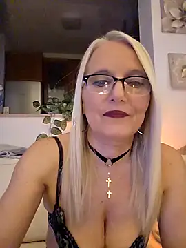 Snapshot of kikkastar chatting on 03-10-26, 08:58 kikkastar online show from 03-10-26, 08:58