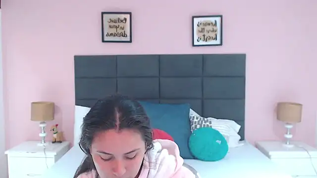 MadisonJenner online show from 12-27-24, 11:50