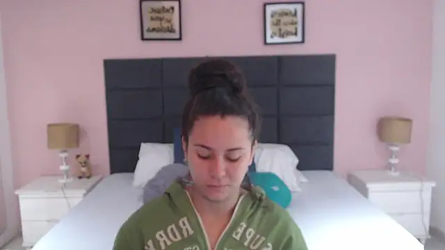 MadisonJenner online show from 01-07-25, 11:16