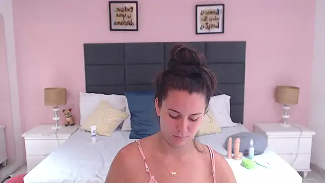 MadisonJenner online show from 01-08-25, 05:37