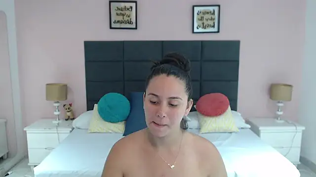 MadisonJenner online show from 01-09-25, 02:51