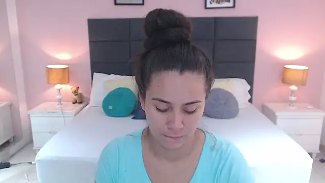 MadisonJenner online show from 01-22-25, 11:23