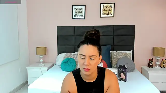 MadisonJenner online show from 11-12-25, 11:10