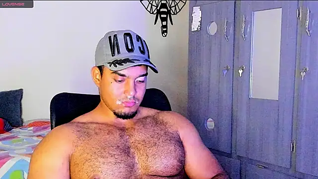 Big furry bear13 online show from 01-29-25, 08:08