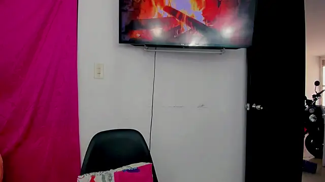 Snapshot of sunshine_uwu22 chatting on 01-11-25, 06:01 sunshine uwu22 online show from 01-11-25, 06:01