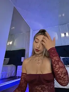 Snapshot of MollyCruz chatting on 05-17-26, 12:45 MollyCruz online show from 05-17-26, 12:45