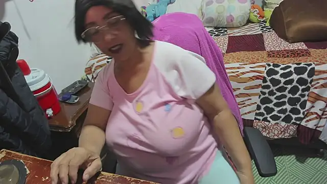 Mrs mommy  online show from 02-25-26, 11:25