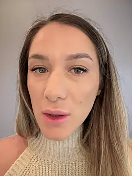 HotXMom online show from 01-21-25, 04:43