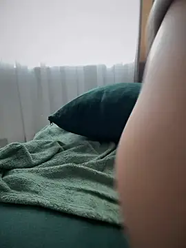 HotXMom online show from 01-21-25, 07:58