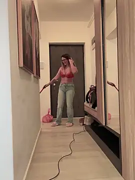 HotXMom online show from 02-06-25, 11:10