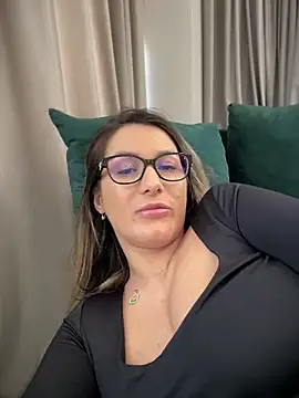 HotXMom online show from 02-18-25, 11:11