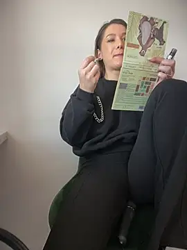 HotXMom online show from 02-24-25, 07:33