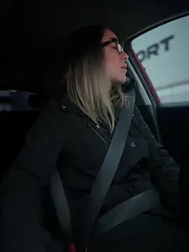 HotXMom online show from 03-12-25, 04:30