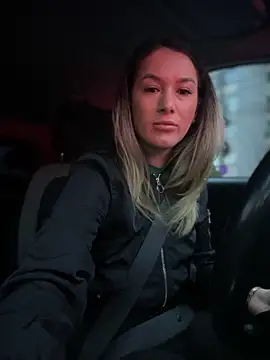 HotXMom online show from 03-13-25, 04:27