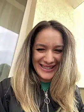 HotXMom online show from 03-13-25, 10:36