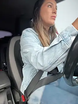 HotXMom online show from 09-17-25, 06:04