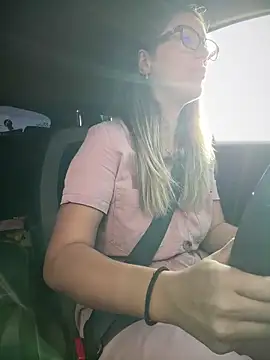 HotXMom online show from 09-23-25, 05:43