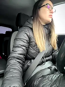 Snapshot of HotXMom chatting on 01-09-26, 07:11 HotXMom online show from 01-09-26, 07:11