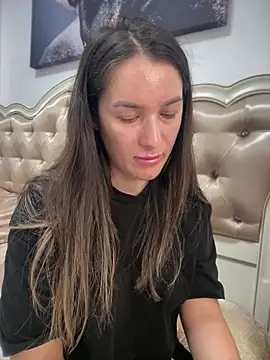 HotXMom online show from 06-19-26, 06:29