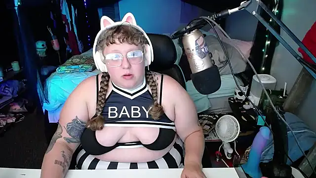 FatVeronica online show from 01-19-25, 10:17