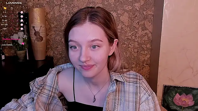 Ksuhesa online show from 03-21-25, 01:23