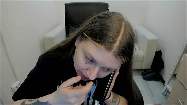 AlisaBacker online show from 02-20-25, 10:04