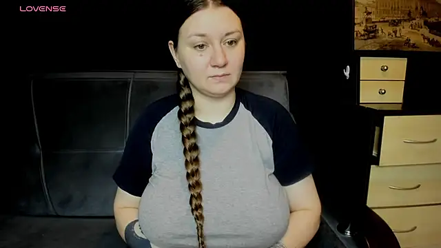 AlisaBacker online show from 05-15-26, 05:42