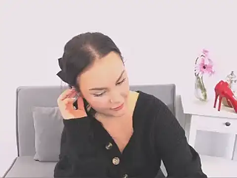 KendalNew online show from 12-19-24, 08:13