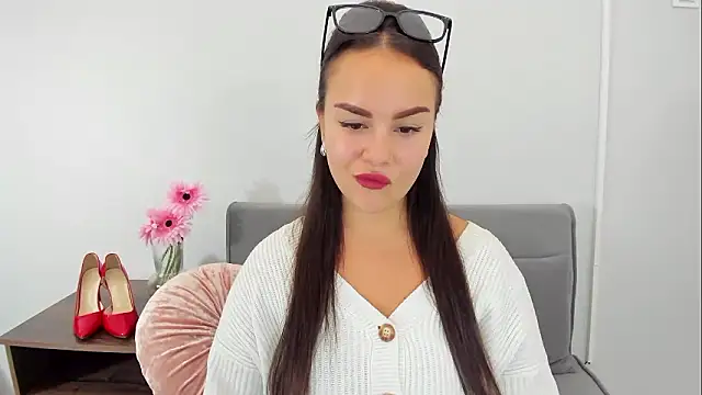 KendalNew online show from 09-30-25, 04:12