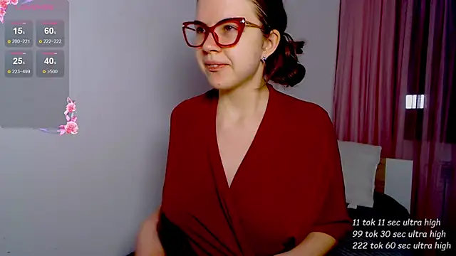 Sarah HS online show from 04-26-26, 05:21