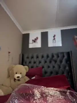 Snapshot of Candy-Heart chatting on 01-20-25, 04:32 Candy-Heart online show from 01-20-25, 04:32