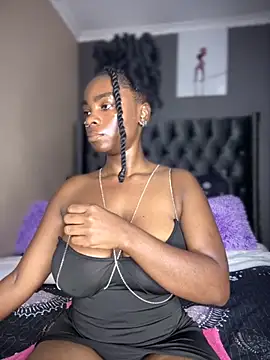 Snapshot of Candy-Heart chatting on 10-19-25, 03:51 Candy-Heart online show from 10-19-25, 03:51