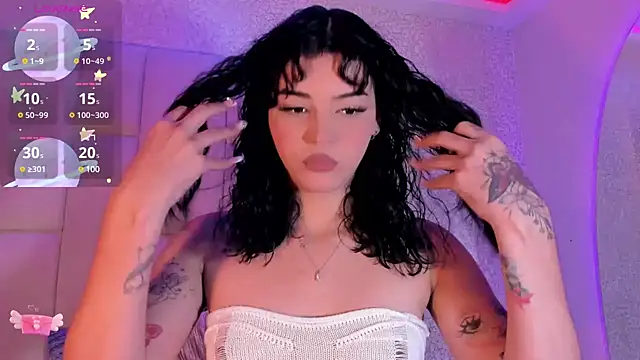 Snapshot of Summer_walkerr chatting on 01-05-25, 12:31 Summer walkerr online show from 01-05-25, 12:31